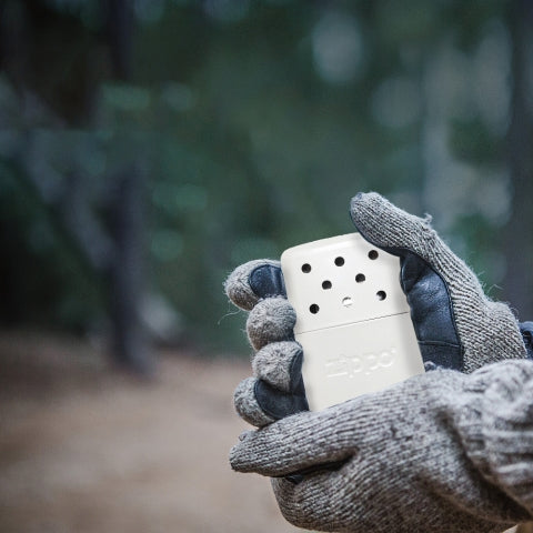 40452 Zippo 6-Hour Refillable Hand Warmer – Pearl White (Limited-Time 355 ml Fuel Gift)