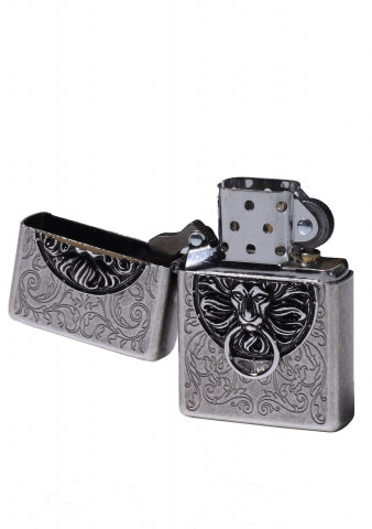 ZA-1-35B Regal Lion Emblem – Antique Silver Windproof Lighter