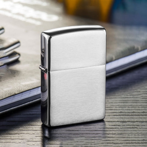 200 Brushed Chrome Windproof Lighter