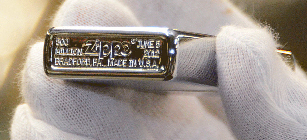 Zippo 防風打火機底部刻印與生產日期碼